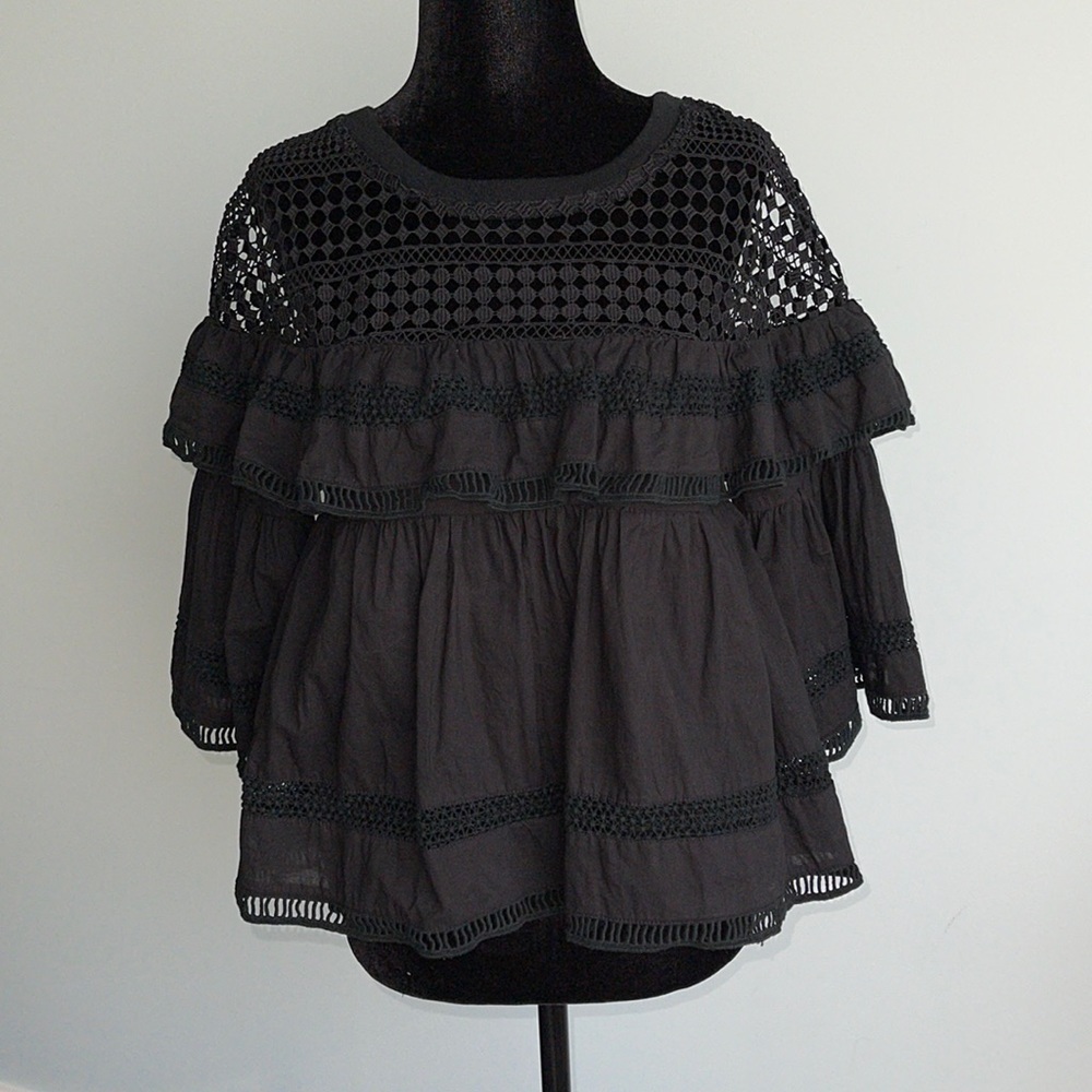 Lumie lace top. Size Xs